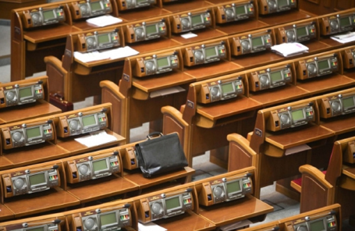 Вакантні крісла у Верховній Раді: загострилася боротьба